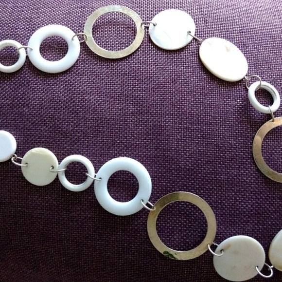 Capiz Circles Necklace - Picture 4 of 4